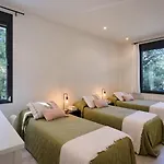 Encinas – Jardín Y Vistas Cerca Del Mar Villa