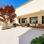 Vila Encinas - Jardin Y Vistas Cerca Del Mar