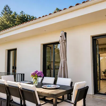 Encinas - Jardin, Playa, Relax En Llanes Cuerres