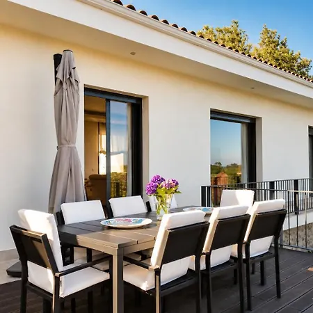 فيلة Encinas - Jardin, Playa, Relax En Llanes Cuerres